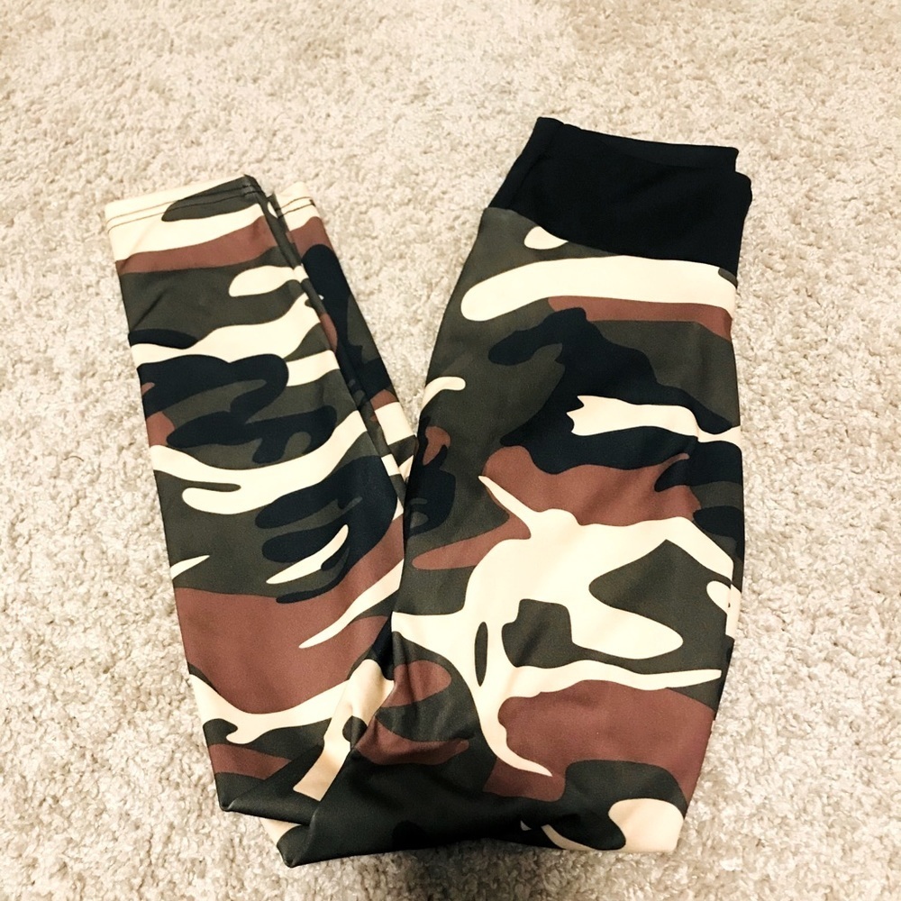 Butt Scrunch leggings- Size Small